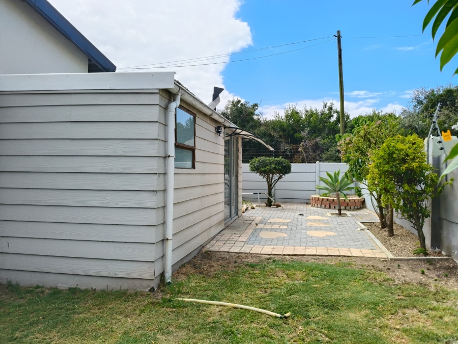 4 Bedroom Property for Sale in Aston Bay Eastern Cape